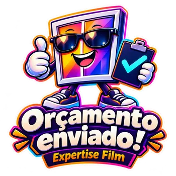Mascote da Expertise Films com uma prancheta e sinal de positivo
